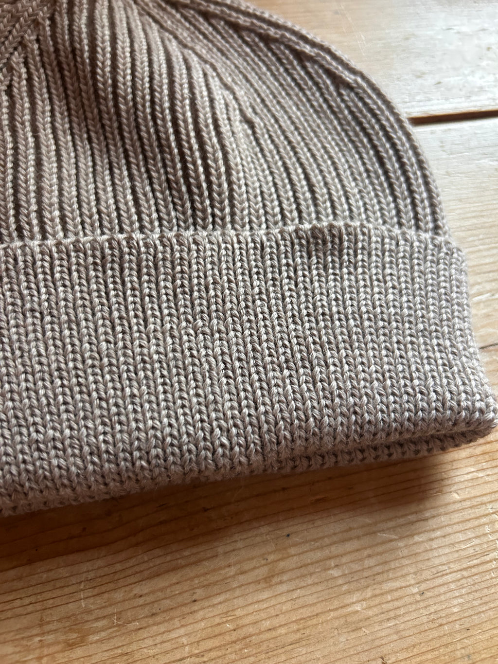 OMHU Tunø Merino Wool Beanie / Sand