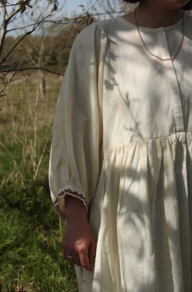 Nona Wear Jennifer Smock Dress / Natural/Red