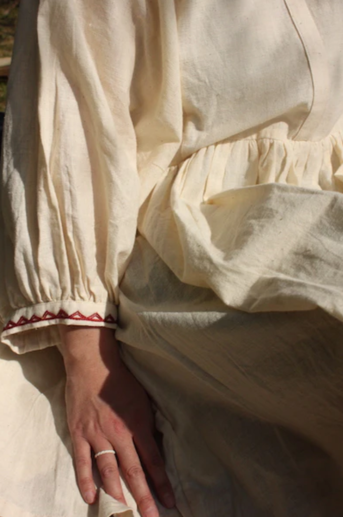 Nona Wear Jennifer Smock Dress / Natural/Red