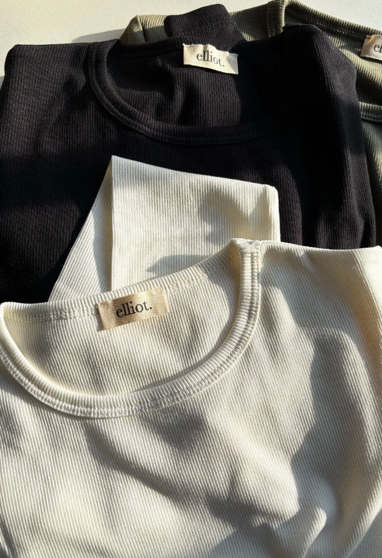 Elliot Organics Agnes Long Sleeve Vest / Black
