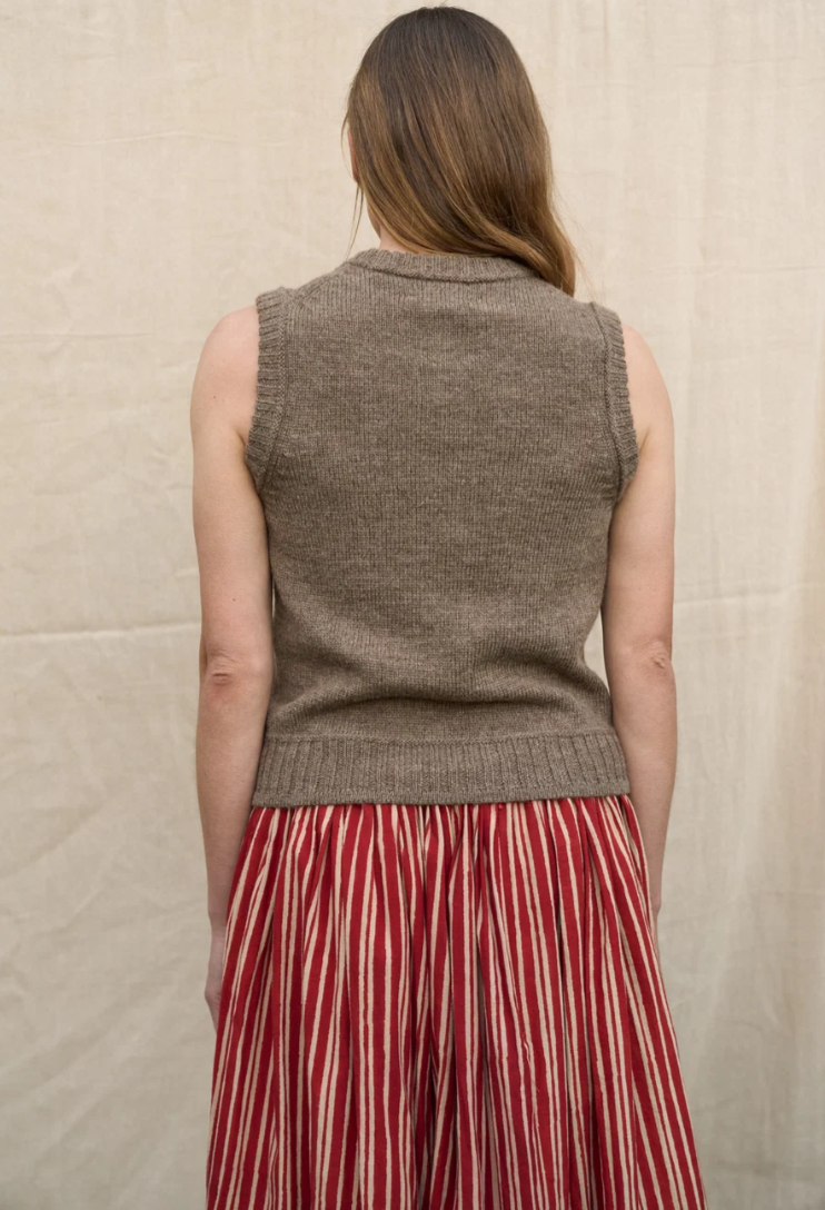 Herd Ingleton Vest / Loam