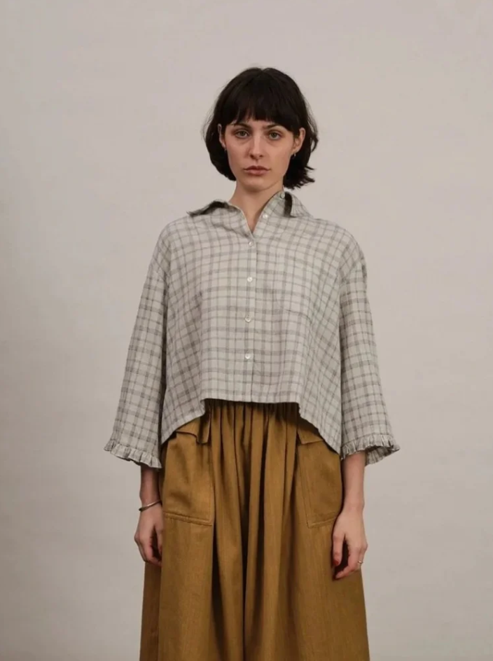 Lillian Frill Sleeve Shirt /Textured Blue Plaid