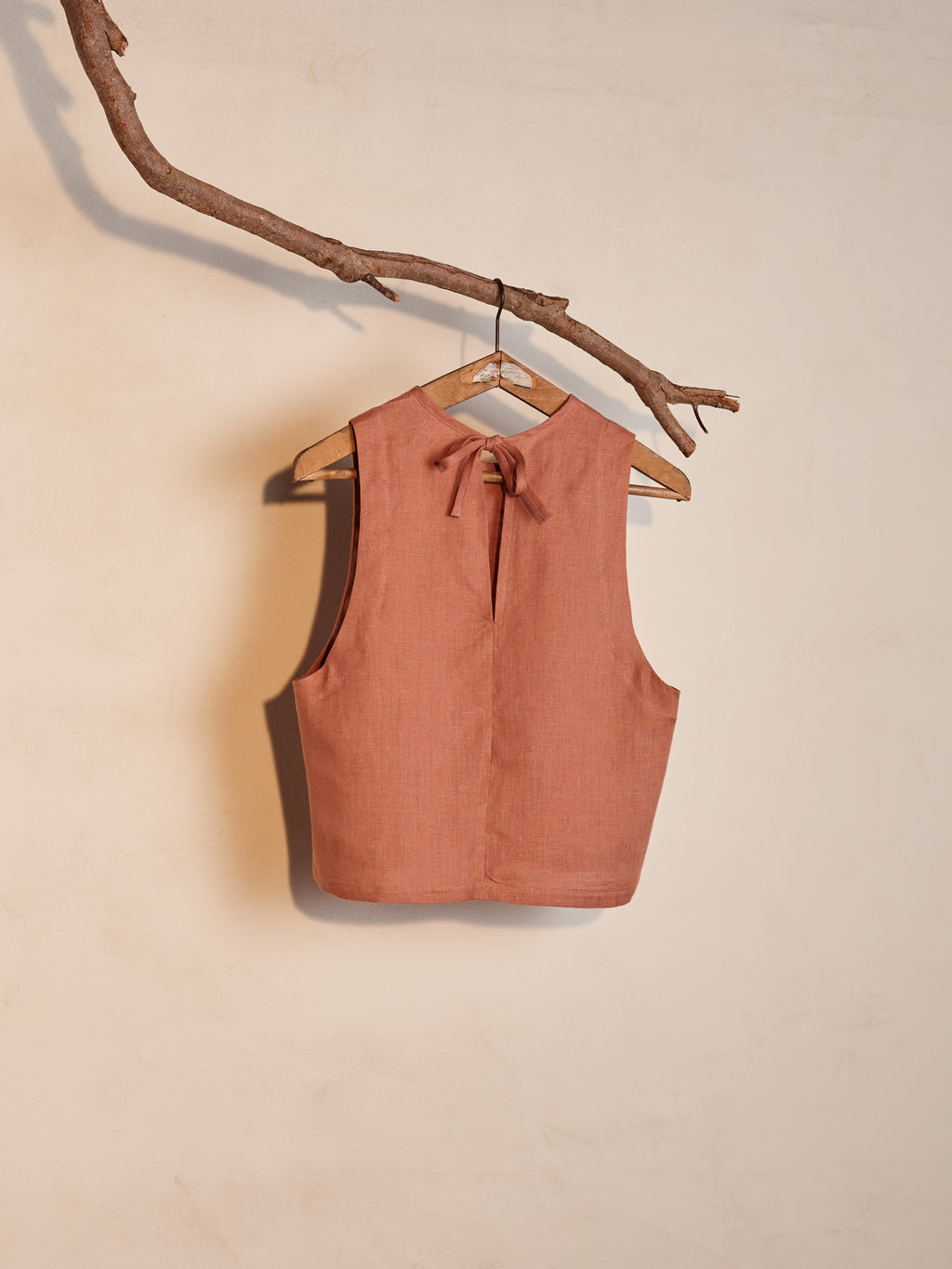 Kaely Russel - Tie Vest / Rose