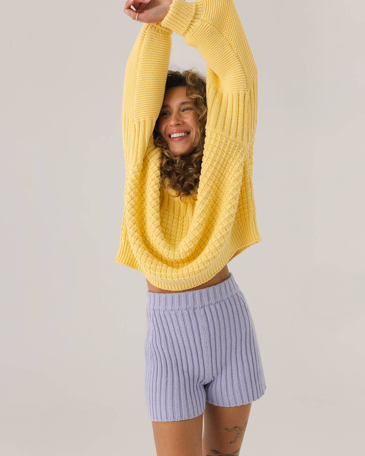 The Knotty Ones Delčia Sweater / Yellow