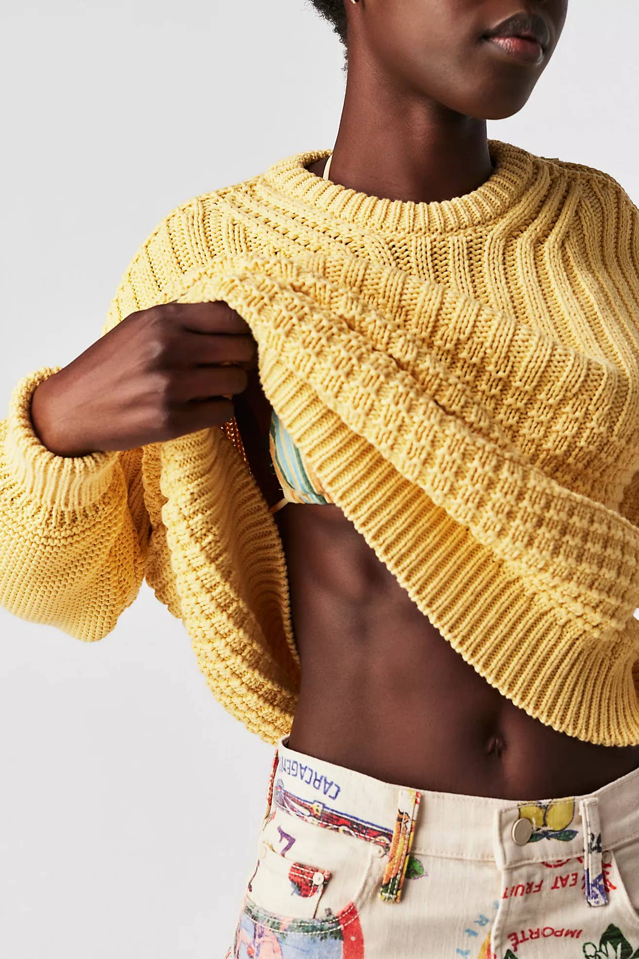 The Knotty Ones Delčia Sweater / Yellow